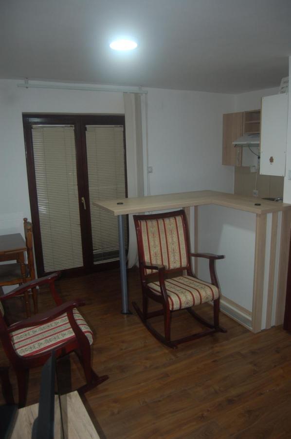 Apartmani Marios Nis Exterior photo