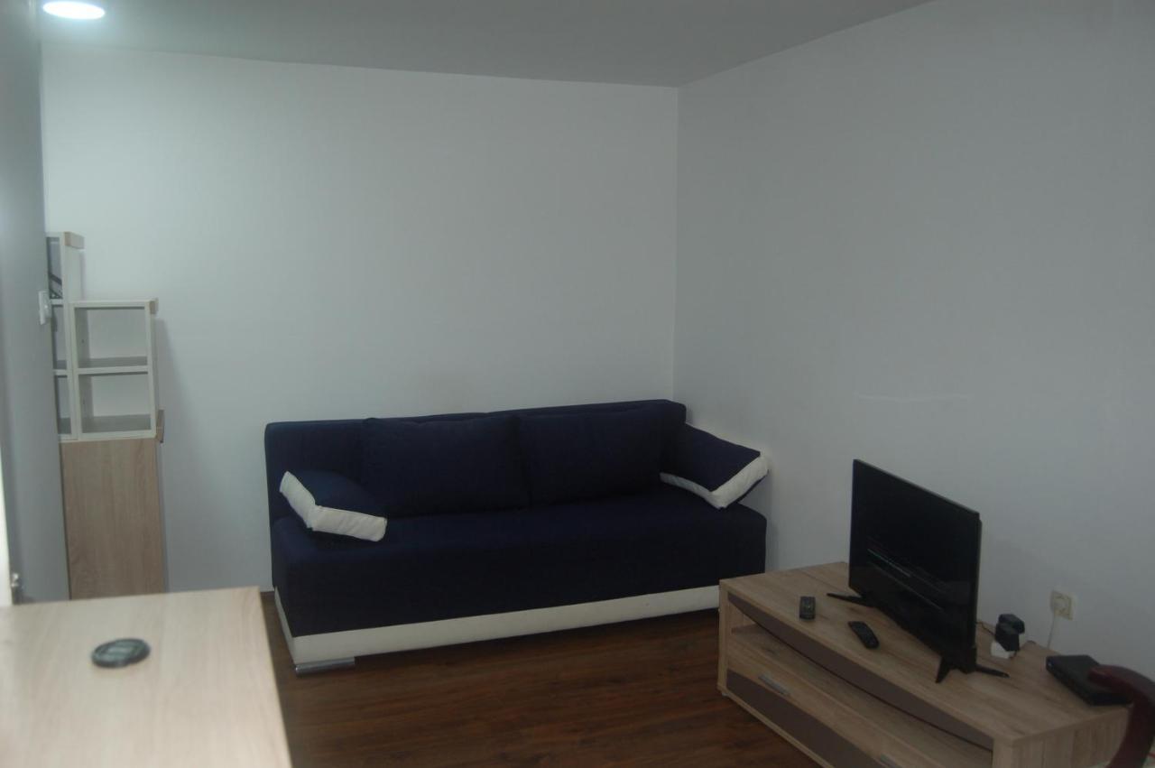Apartmani Marios Nis Exterior photo
